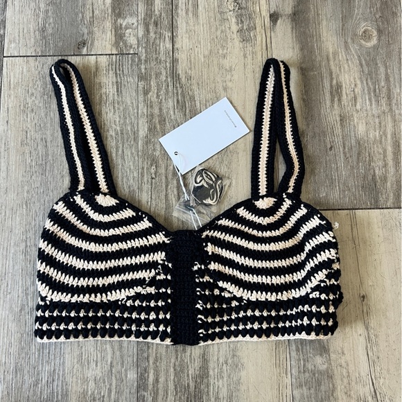 Lovers And Friends Tropica Knit Top in Black and Tan - Picture 4 of 7